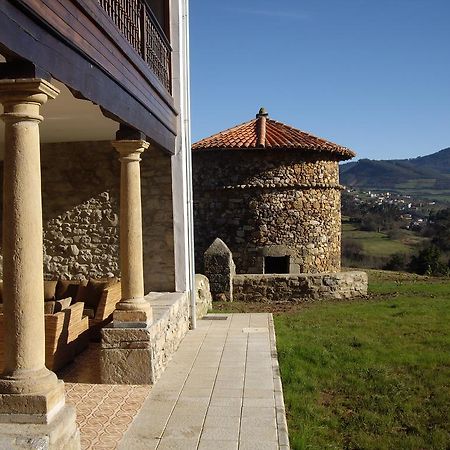 Hotel Casona Cuervo San Tirso de Candamo Exteriör bild