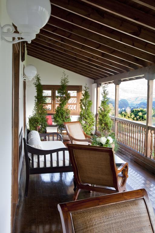 Hotel Casona Cuervo San Tirso de Candamo Exteriör bild