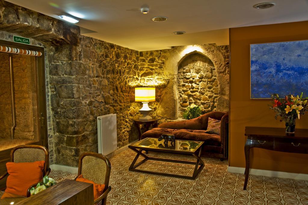Hotel Casona Cuervo San Tirso de Candamo Exteriör bild