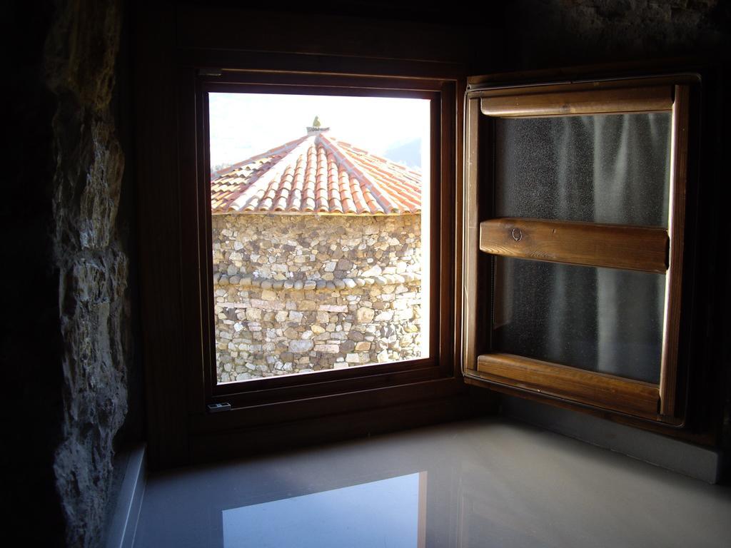 Hotel Casona Cuervo San Tirso de Candamo Exteriör bild