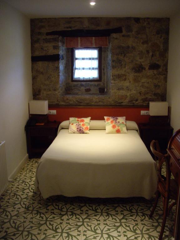 Hotel Casona Cuervo San Tirso de Candamo Exteriör bild