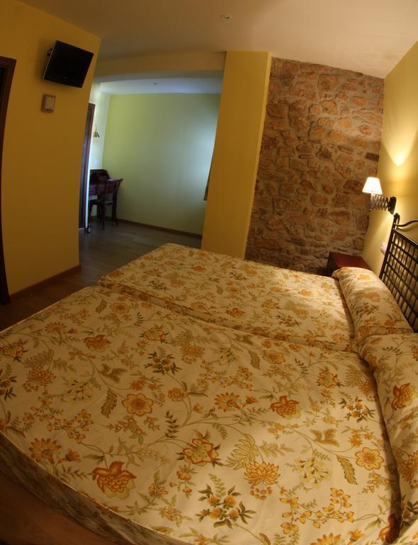 Hotel Casona Cuervo San Tirso de Candamo Exteriör bild